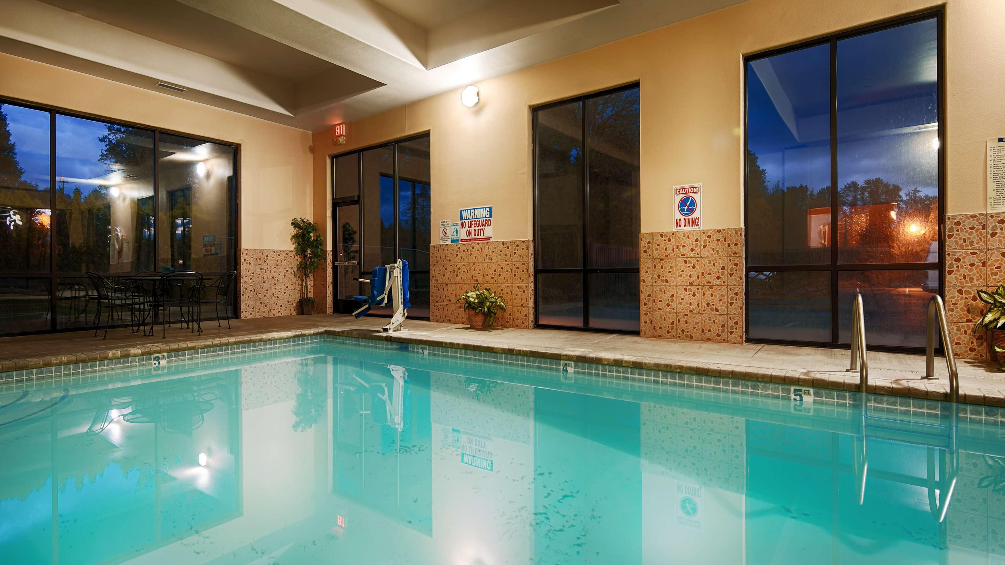 Best Western Plus Battleground Inn & Suites Battle Ground Esterno foto
