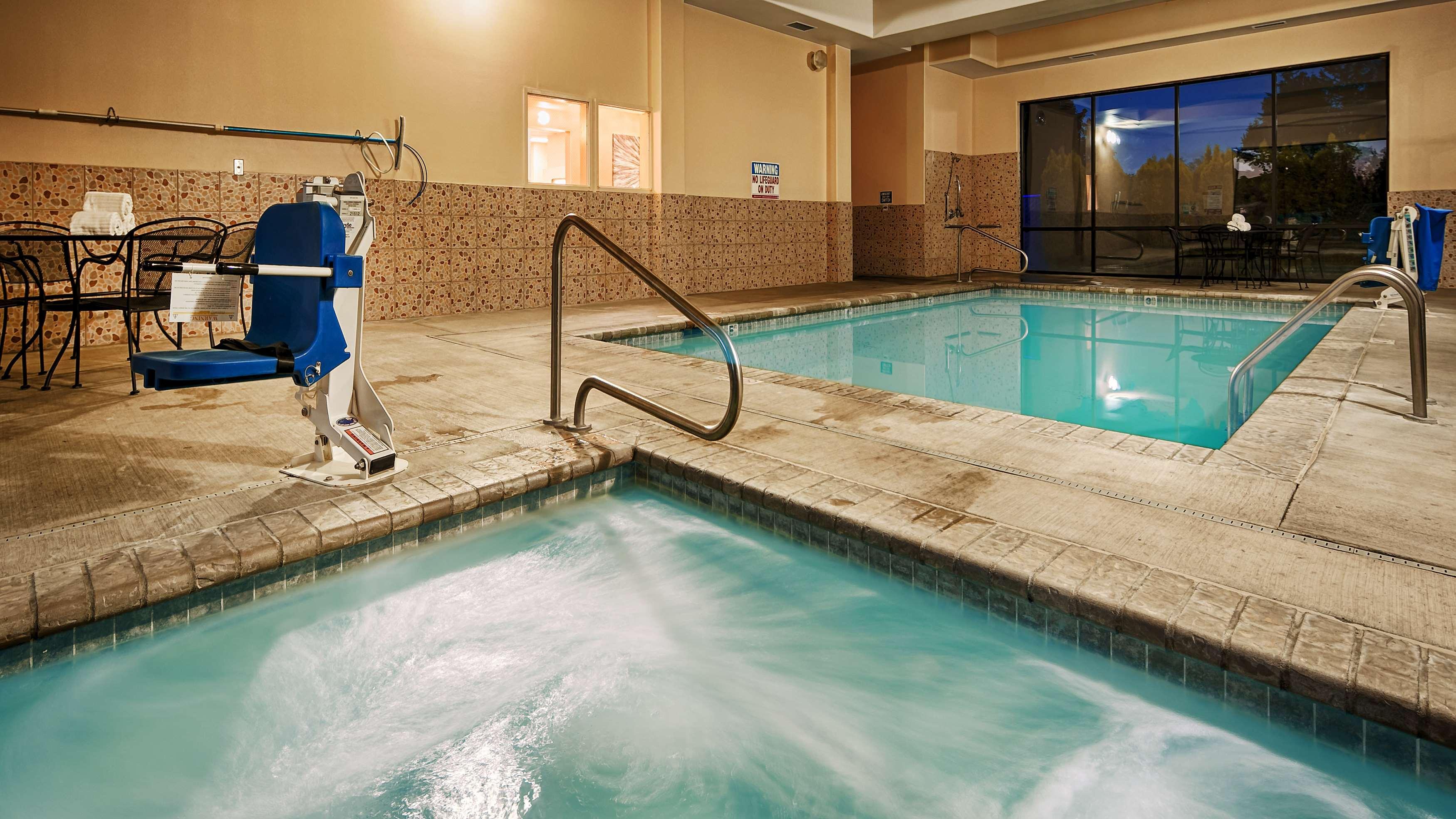 Best Western Plus Battleground Inn & Suites Battle Ground Esterno foto