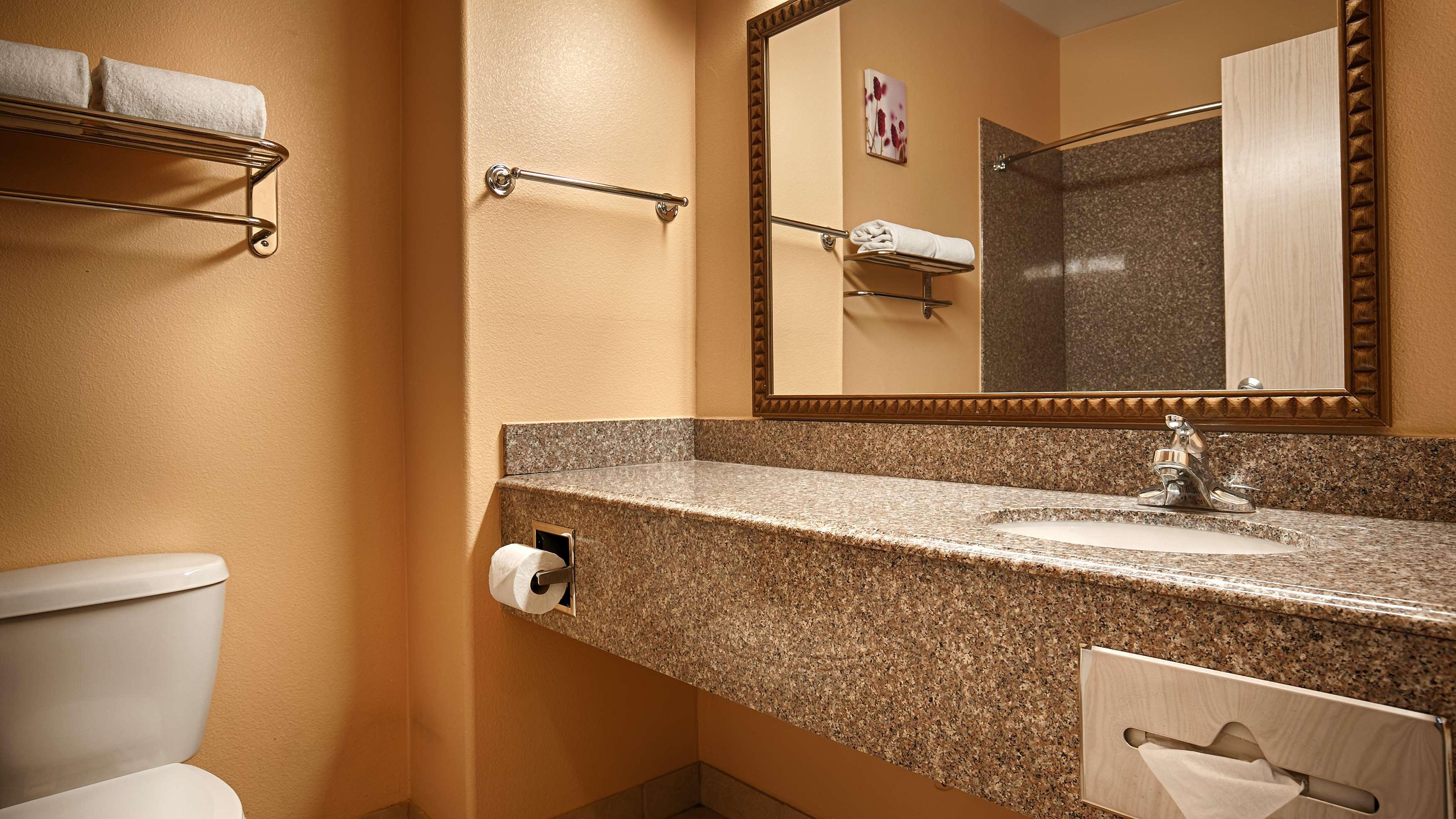 Best Western Plus Battleground Inn & Suites Battle Ground Esterno foto